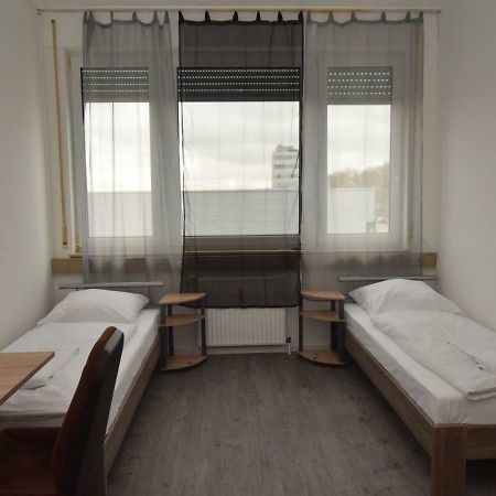 Monteurzimmer Messe Airport Wolfschlugen エクステリア 写真
