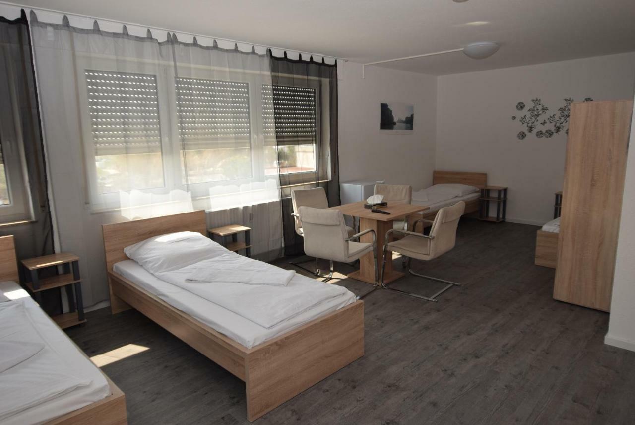Monteurzimmer Messe Airport Wolfschlugen エクステリア 写真